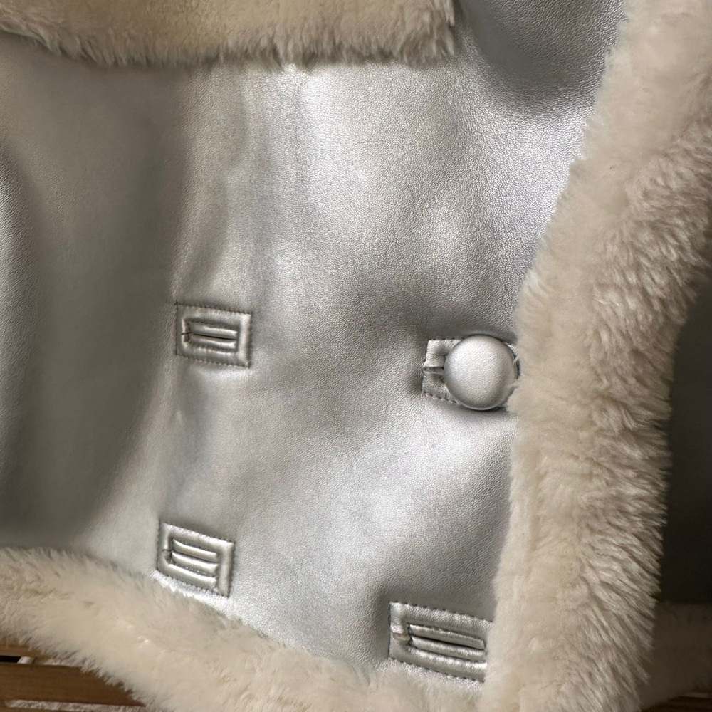 EAVES Elijah Faux Fur Cropped Jacket in Silver & Ivory size S - Picture 8 of 11